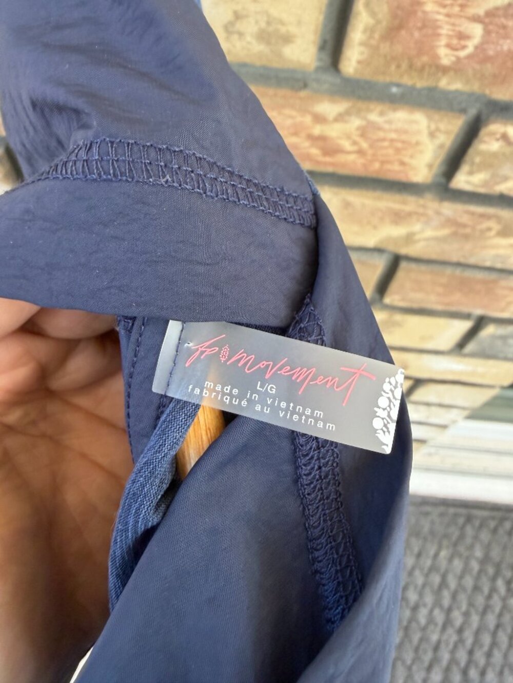 FP Movement Free People On The Move Cropped Hoodie Midnight Navy L - Picture 10 of 13